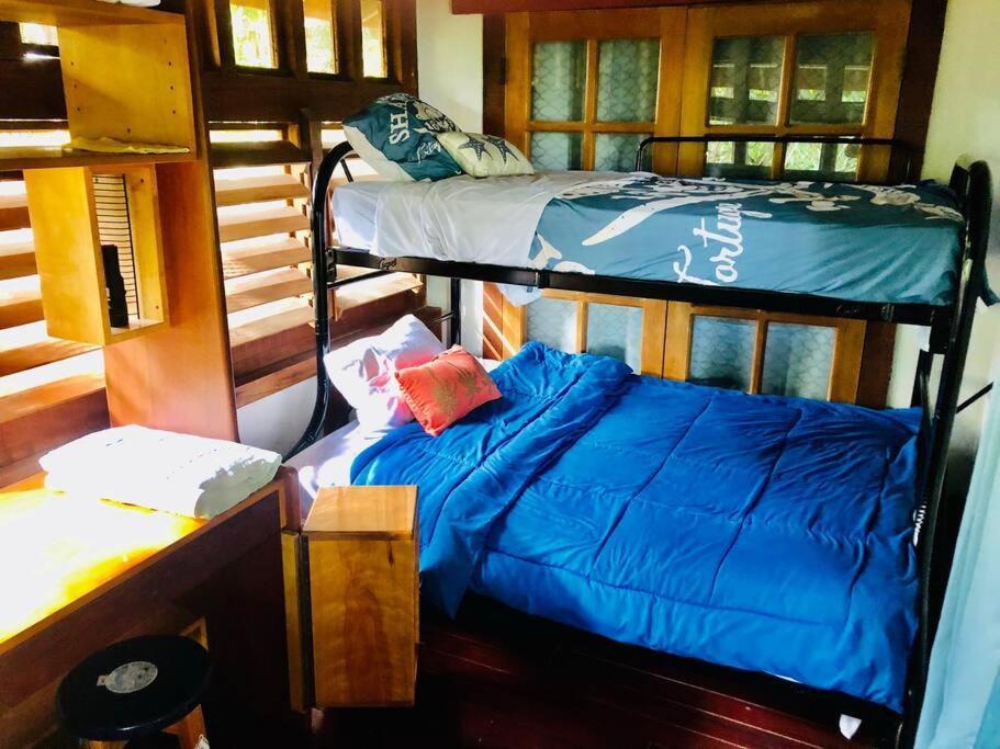 The Dock Resort Over Water Retreat Уест Енд Екстериор снимка